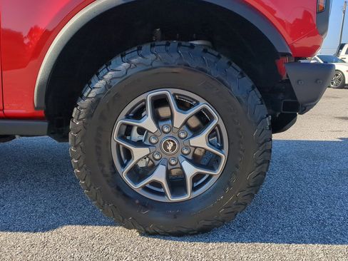 Certified 2023 Ford Bronco Badlands image 9