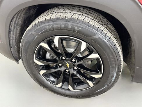Used 2023 Chevrolet TrailBlazer LT w/ Convenience Package FWD image 30