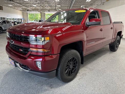 Used 2017 Chevrolet Silverado 1500 LT w/ All Star Edition AWD/4WD image 3