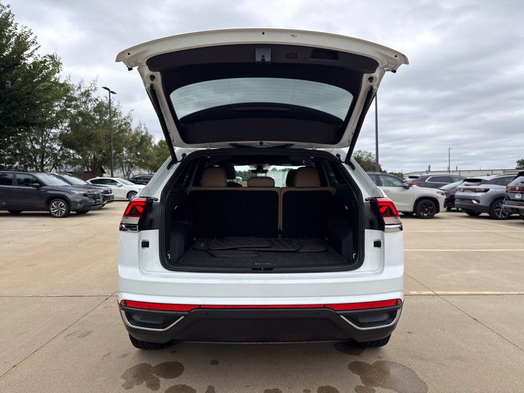 Used 2020 Volkswagen Atlas Cross Sport SEL AWD/4WD image 21