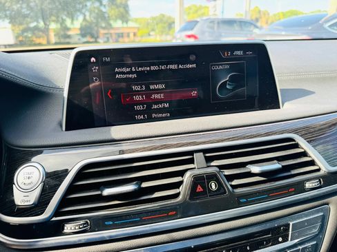 Used 2019 BMW 740i w/ M Sport Package RWD image 17