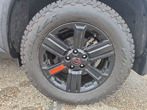 Used 2025 Nissan Rogue SV AWD/4WD image 14
