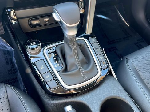 New 2026 Kia Seltos EX image 18