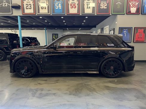 Used 2026 Rolls-Royce Cullinan image 9