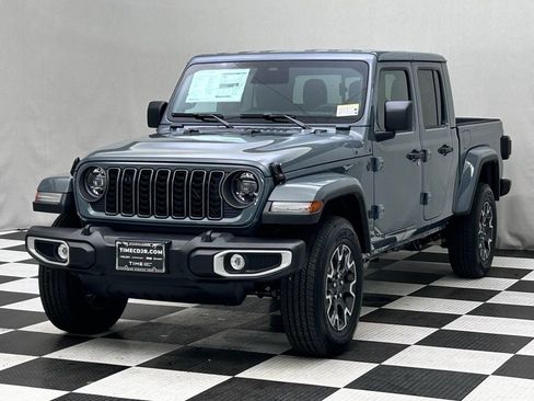 New 2026 Jeep Gladiator Mojave AWD/4WD image 4