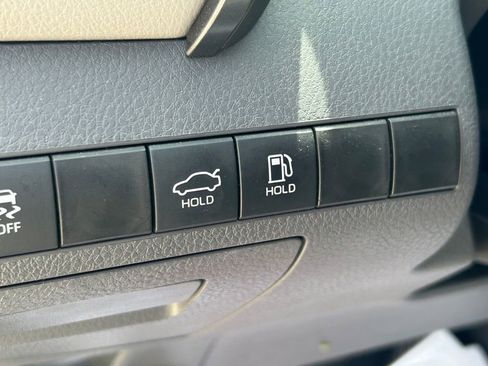 Used 2021 Toyota Camry LE FWD image 23
