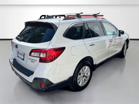 Used 2019 Subaru Outback 3.6R Touring w/ Popular Package #3A image 7