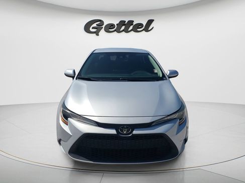 Certified 2022 Toyota Corolla LE FWD image 2