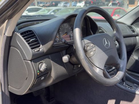 Used 2000 Mercedes-Benz CLK 430 Cabriolet image 28