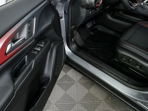 New 2026 Chevrolet Equinox EV RS image 7