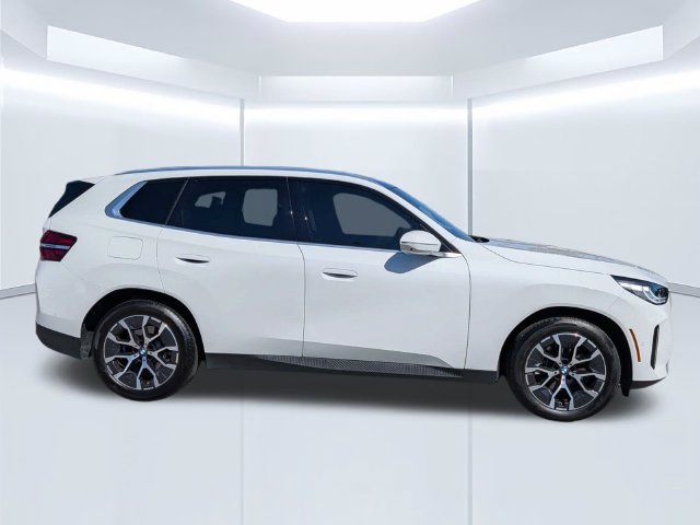 Used 2026 BMW X3 xDrive30i w/ Premium Package AWD/4WD image 3