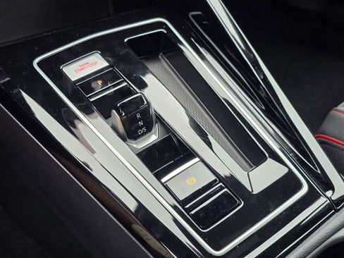 New 2026 Volkswagen GTI SE FWD image 15