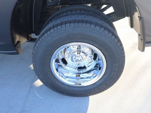 New 2026 RAM 3500 Tradesman image 18