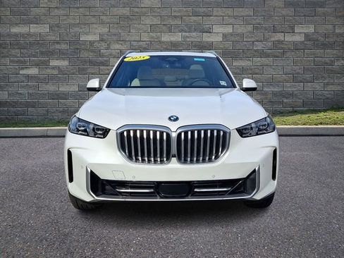 Used 2025 BMW X5 xDrive50e w/ Climate Comfort Package AWD/4WD image 2