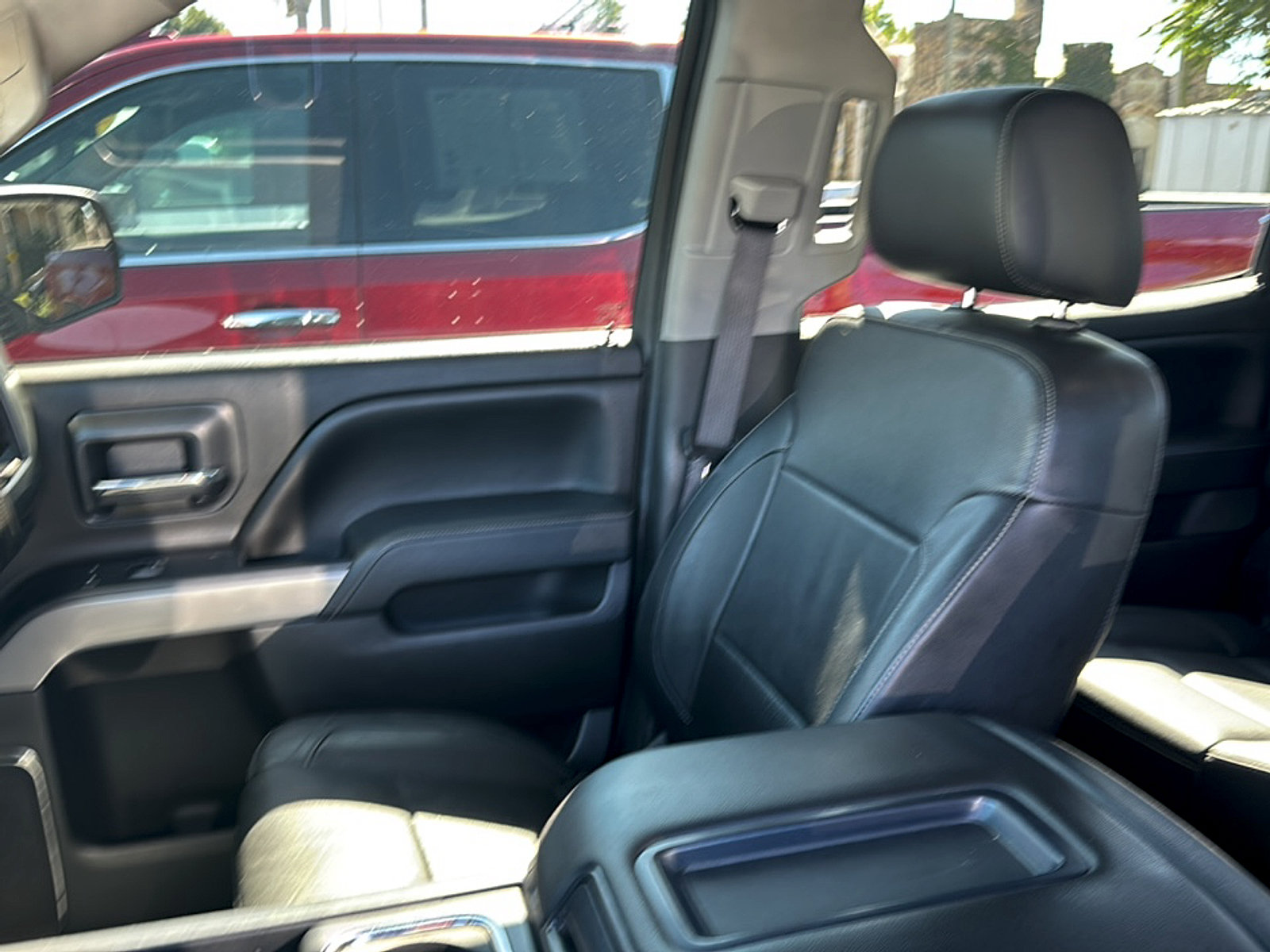 Used 2015 Chevrolet Silverado 1500 LTZ Z71 w/ Midnight Edition AWD/4WD image 8