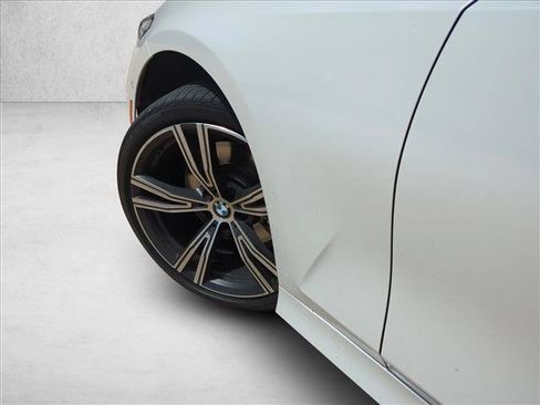 Used 2023 BMW 330i Sedan w/ Premium Package RWD image 10