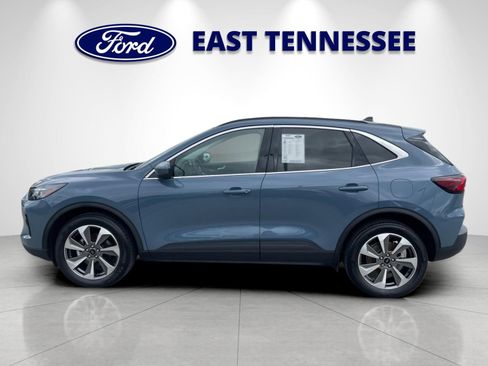 Used 2023 Ford Escape Platinum AWD/4WD image 6