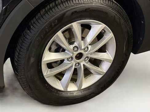 Used 2016 Kia Sorento LX image 16