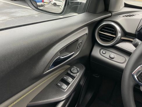 Used 2025 Chevrolet Trax ACTIV w/ Driver Confidence Package image 23