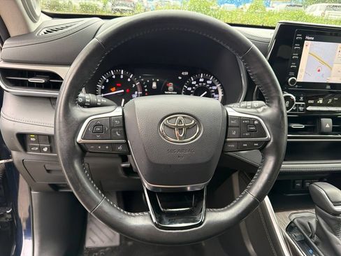 Used 2020 Toyota Highlander Limited AWD/4WD image 17