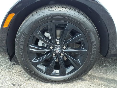Certified 2024 Buick Envista Sport Touring w/ Convenience I Package FWD image 12