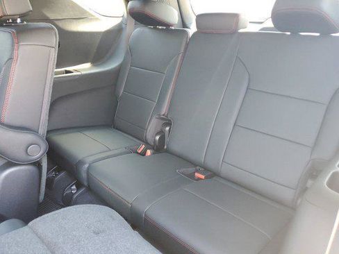 New 2026 Chevrolet Traverse RS w/ LPO, Floor Liner Package image 17