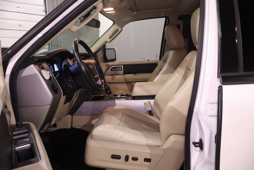 Used 2017 Ford Expedition EL Limited w/ Equipment Group 301A AWD/4WD image 12