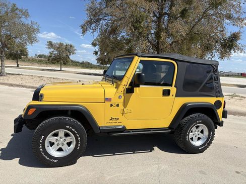 Used 2006 Jeep Wrangler X AWD/4WD image 6