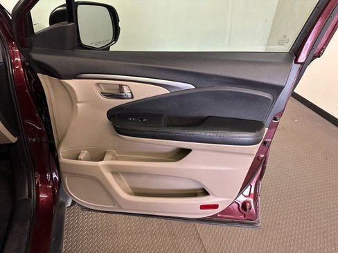 Used 2018 Honda Pilot EX image 36