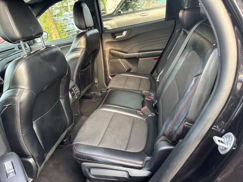 Used 2024 Ford Escape ST-Line AWD/4WD image 10