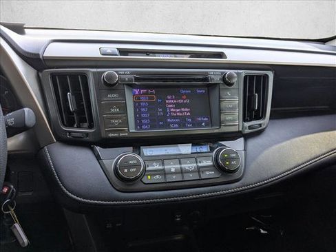 Used 2013 Toyota RAV4 XLE FWD image 14