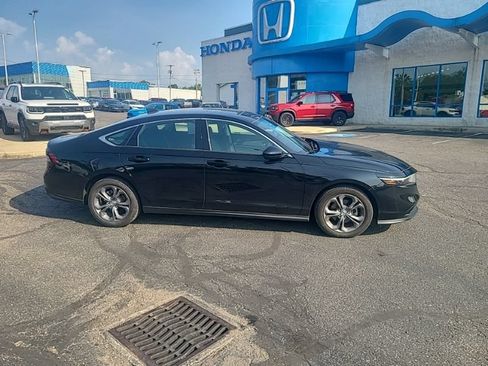 Used 2024 Honda Accord EX image 5