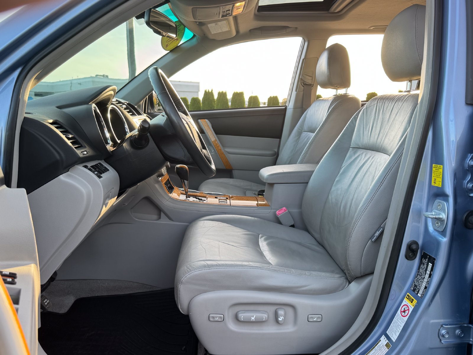 Used 2009 Toyota Highlander Limited AWD/4WD image 11