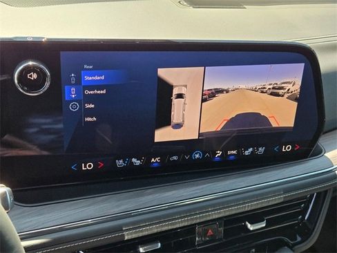 New 2025 Chevrolet Suburban Premier image 13