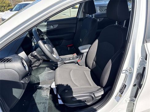 Used 2021 Kia Forte LXS image 14