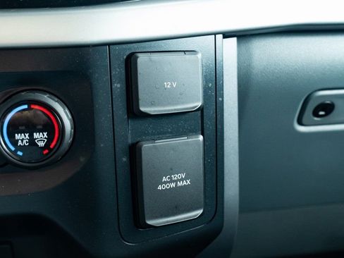 Used 2022 Ford F150 XLT AWD/4WD image 18