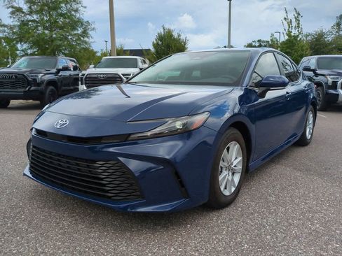 Used 2026 Toyota Camry LE w/ Convenience Package FWD image 2