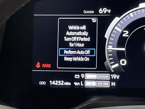 Used 2024 Toyota Tundra Limited w/ TRD Off-Road Package image 21