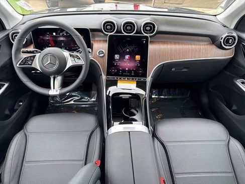 New 2025 Mercedes-Benz GLC 350e 4MATIC image 7