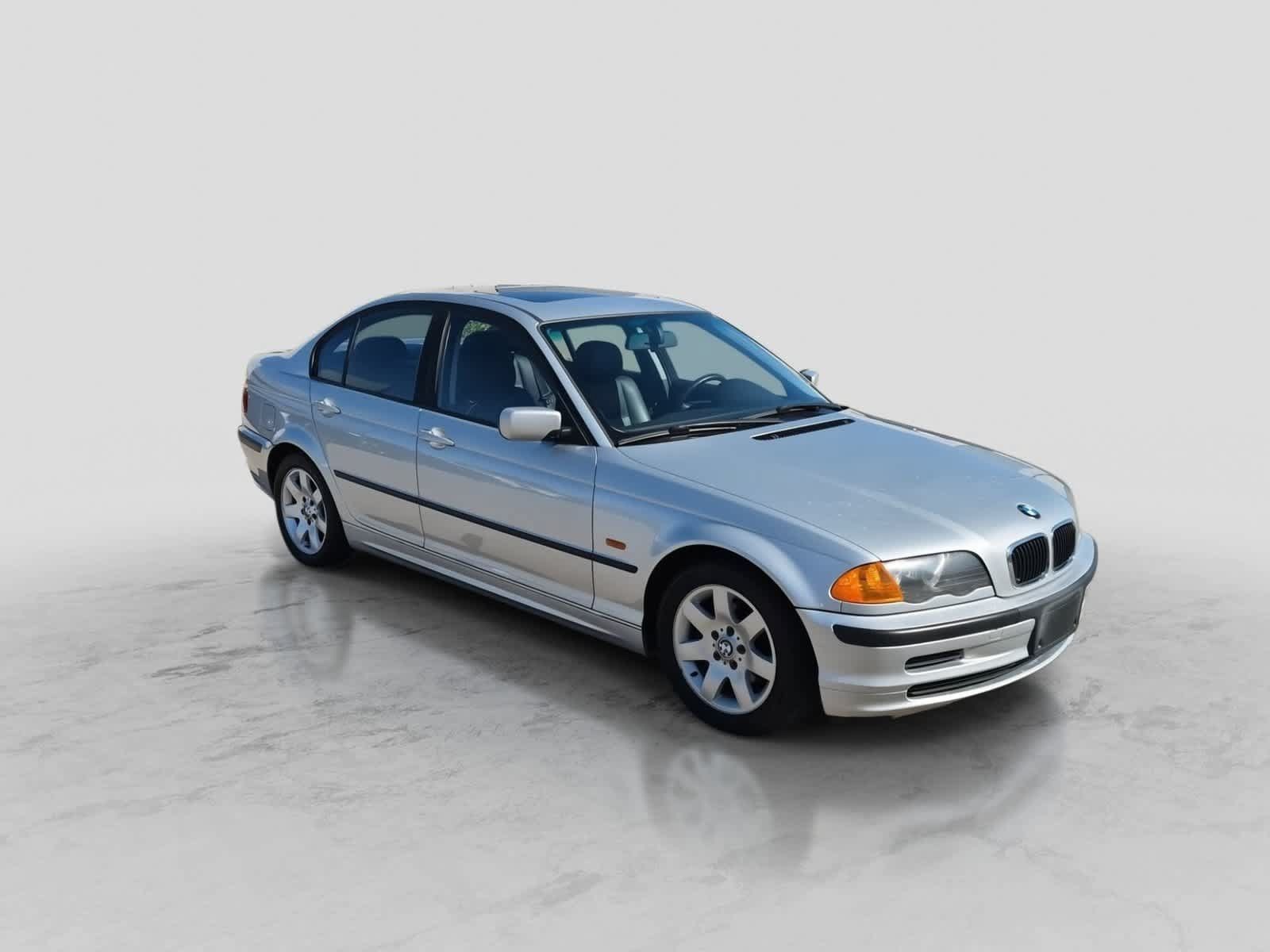 Used 2000 BMW 323i Sedan RWD image 2