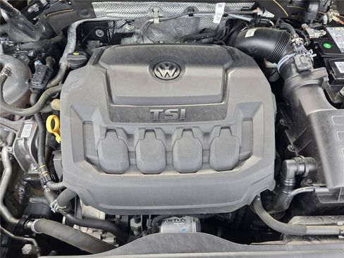 Used 2023 Volkswagen Tiguan SE R-Line FWD image 31