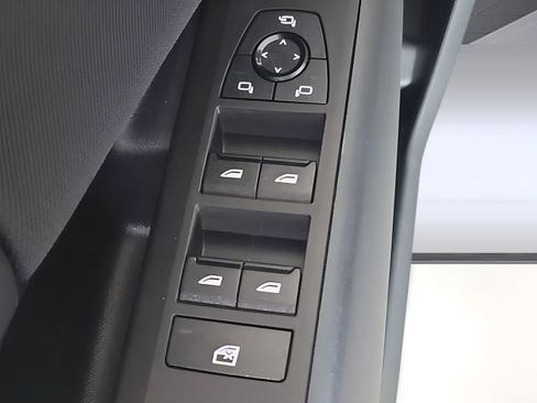 Used 2025 BMW X3 xDrive30i w/ Convenience Package image 6