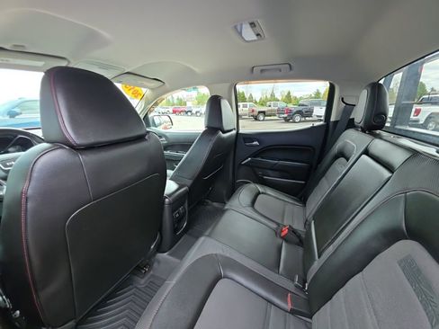Used 2015 GMC Canyon SLE AWD/4WD image 15