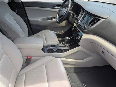 Used 2017 Hyundai Tucson Value FWD image 19