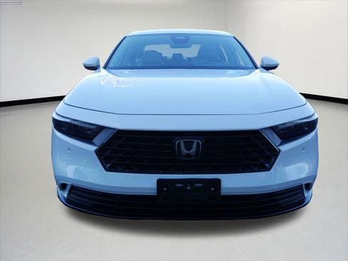 Used 2023 Honda Accord EX-L image 8