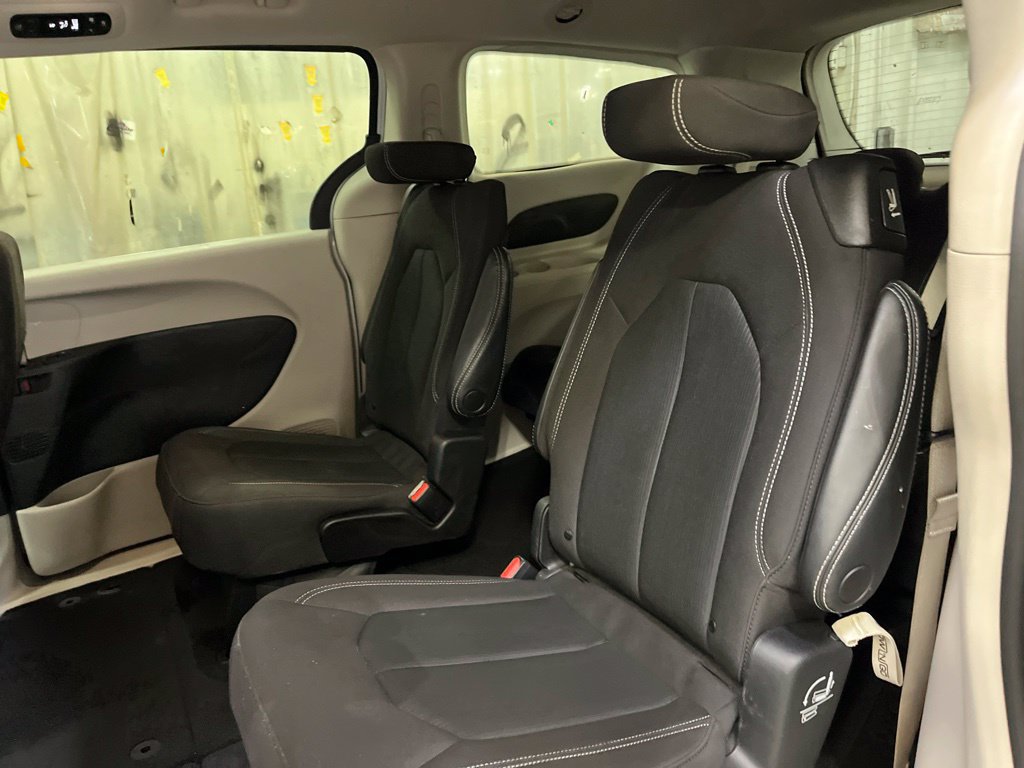 Used 2023 Chrysler Voyager LX FWD image 23
