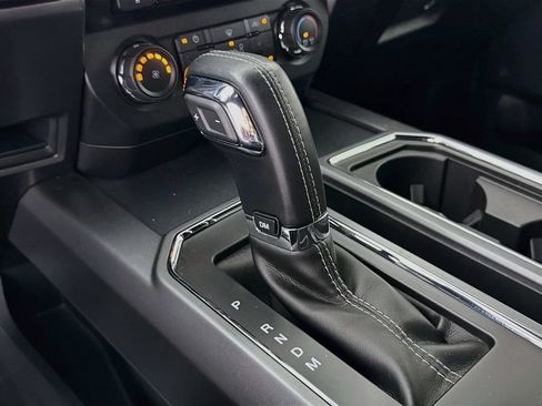 Used 2018 Ford F150 XLT w/ Equipment Group 302A Luxury AWD/4WD image 21