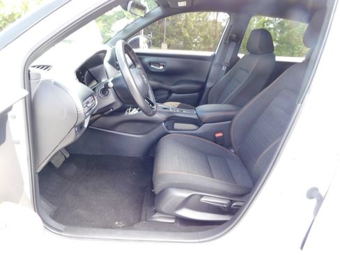 Used 2025 Honda HR-V Sport image 12