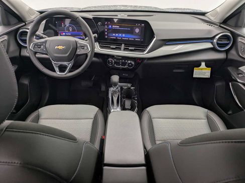 New 2026 Chevrolet Trax LT w/ Driver Confidence Package image 16