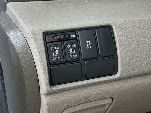 Used 2015 Honda Odyssey EX image 10